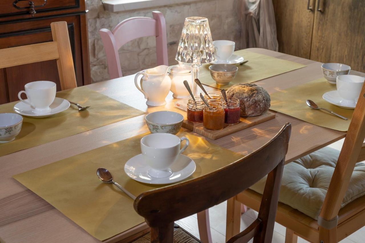 Agriturismo "Le Cannelle" Spa & Day Wellness Villa Fossombrone Luaran gambar