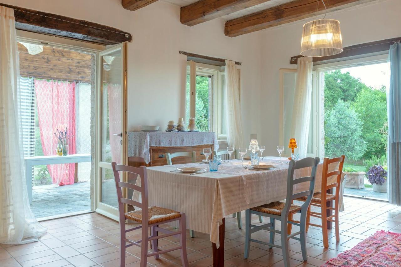 Agriturismo "Le Cannelle" Spa & Day Wellness Villa Fossombrone Luaran gambar