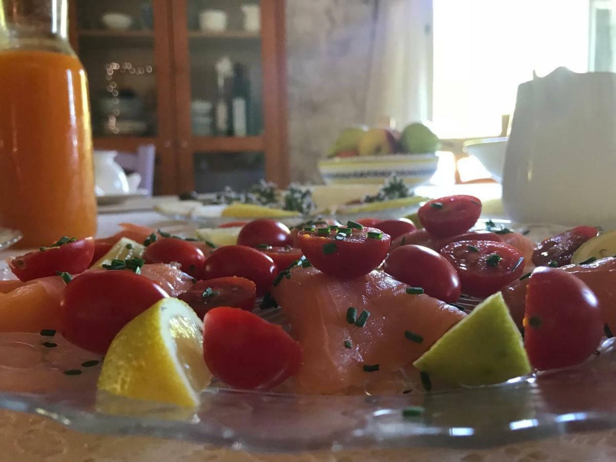 Agriturismo "Le Cannelle" Spa & Day Wellness Villa Fossombrone Luaran gambar